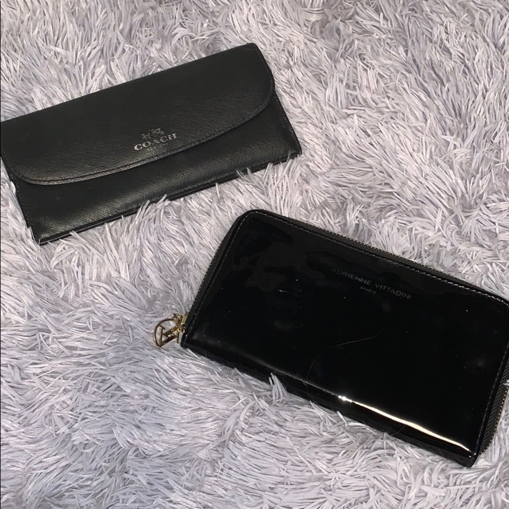 Bundles of wallets